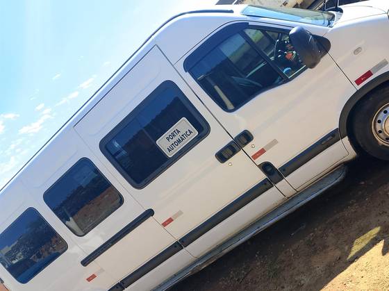 RENAULT MASTER 2.3 EXTRA FURGÃO L3H2 16V TURBO INTERCOOLER DIESEL 4P MANUAL
